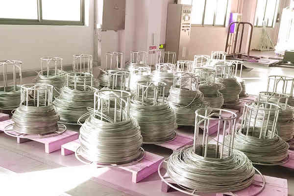 锌丝是什么原材料制成的,锌是怎么制成的